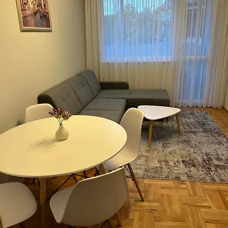 Appartamento рейна *